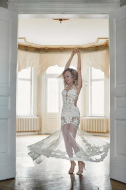 Sesja-slubna-w-domu-021 19 Sesja-slubna-w-domu-021 18